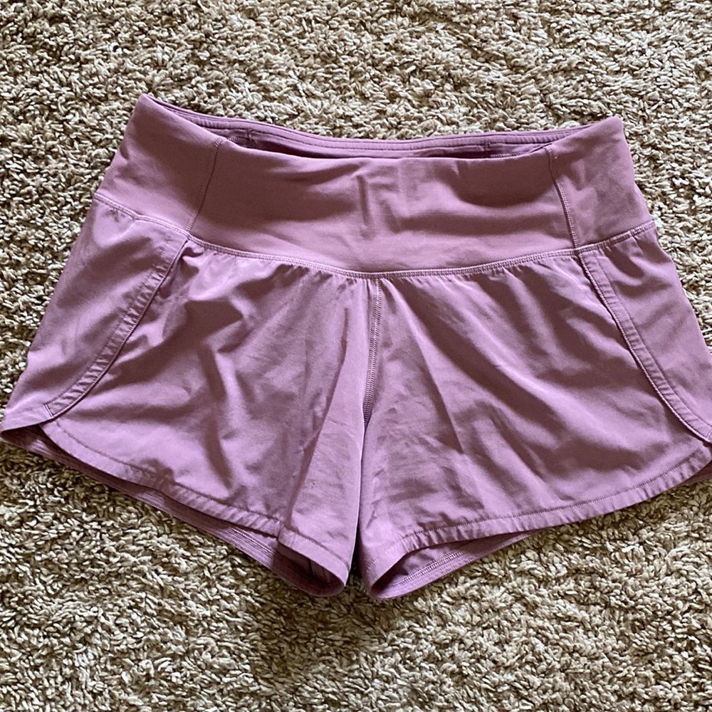 Lululemon Speed Up 4” mauve color shorts size 4